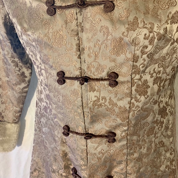 100% Silk Gold Asian Inspired S Coat w/ Faux Fur - Picture 5 of 9